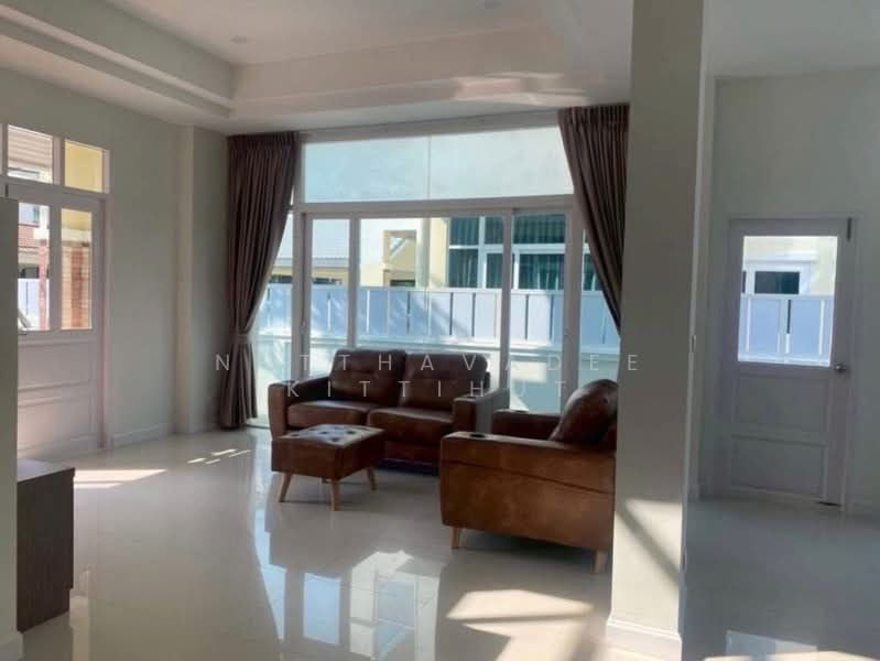 Perfect Place Ramkhamhaeng 164, Bangkok, Soi Ramkhamhaeng 164, Saphan Sung, Saphan Sung, Bangkok, 3 Bedrooms, 280 sqm, Single Detached House For Rent, by Nutthavadee Kittihut, 500202828 - DDproperty.com
