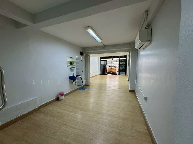 For Rent - 5.5-story Commercial Building, Heart of Sathorn, Near BTS Saint Louis, Bangkok