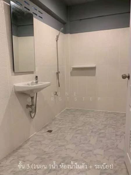 For Rent - 5.5-story Commercial Building, Heart of Sathorn, Near BTS Saint Louis, Bangkok