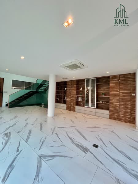 ขาย - Prompak Place : พร้อมพรรค เพลส, กรุงเทพ