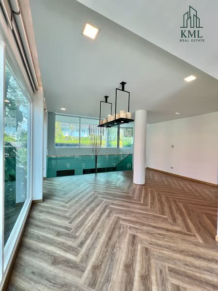 Prompak Place, Bangkok, Khlong Tan Nua, Watthana, Bangkok, 3 Bedrooms, 650 sqm, Townhouse For Sale, by ดวงใจ ขะมาลา, 500202849 - DDproperty.com