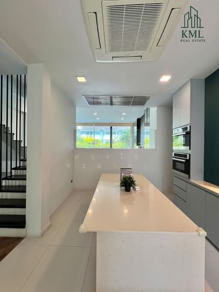 ขาย - Prompak Place : พร้อมพรรค เพลส, กรุงเทพ