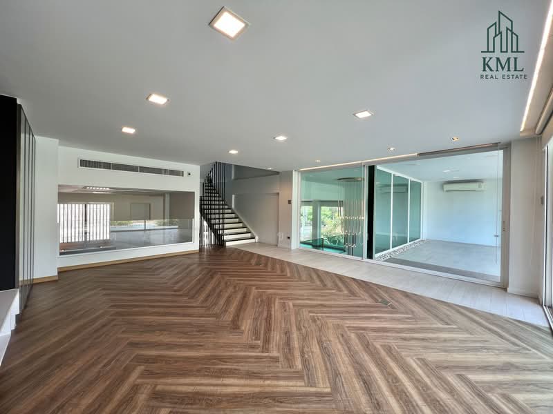 Prompak Place, Bangkok, Khlong Tan Nua, Watthana, Bangkok, 3 Bedrooms, 650 sqm, Townhouse For Sale, by ดวงใจ ขะมาลา, 500202849 - DDproperty.com