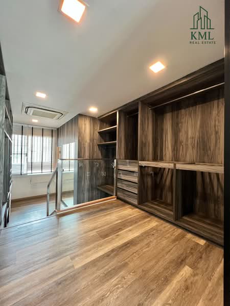 Prompak Place, Bangkok, Khlong Tan Nua, Watthana, Bangkok, 3 Bedrooms, 650 sqm, Townhouse For Sale, by ดวงใจ ขะมาลา, 500202849 - DDproperty.com