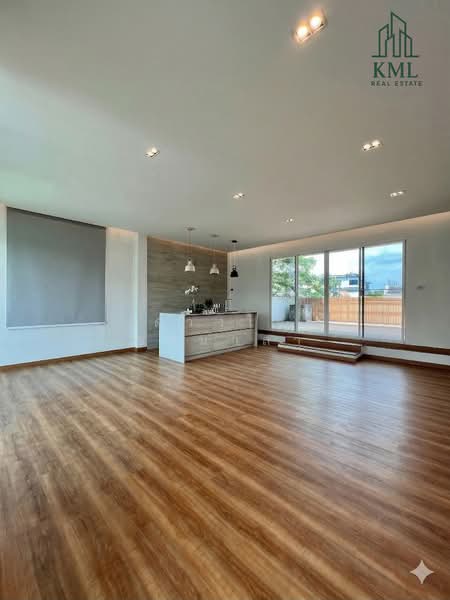 Prompak Place, Bangkok, Khlong Tan Nua, Watthana, Bangkok, 3 Bedrooms, 650 sqm, Townhouse For Sale, by ดวงใจ ขะมาลา, 500202849 - DDproperty.com