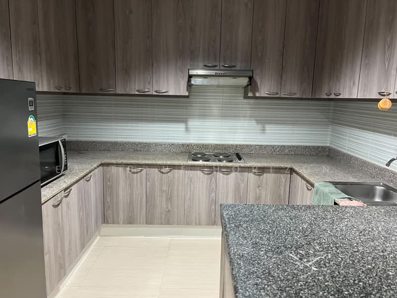 Baan Suanpetch, Bangkok, 18 Soi Sukhumvit 39, Khlong Tan Nua, Watthana, Bangkok, 2 Bedrooms, 136 sqm, Condo For Rent, by Eastblue Horizon, 500202858 - DDproperty.com