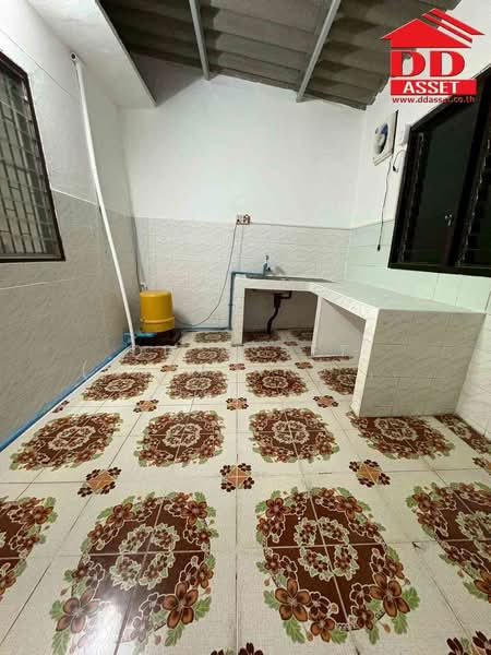 ให้เช่า - ให้เช่า อาคารพาณิชย์ 4 ชั้น ซอยเสรีไทย 32, กรุงเทพ