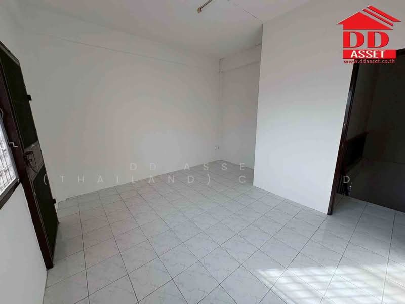 ให้เช่า - ให้เช่า อาคารพาณิชย์ 4 ชั้น ซอยเสรีไทย 32, กรุงเทพ