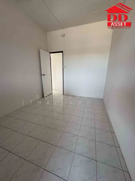 ให้เช่า - ให้เช่า อาคารพาณิชย์ 4 ชั้น ซอยเสรีไทย 32, กรุงเทพ