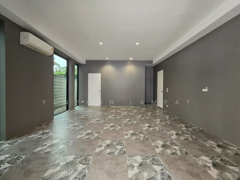 The Pantas Rachada - Rama 9, Bangkok, Soi Saha Kan Pramun, Pracha Uthit Road, Wang Thonglang, Wang Thonglang, Bangkok, 3 Bedrooms, 510 sqm, Single Detached House For Rent, by Penphun Lampat, 500202880 - DDproperty.com