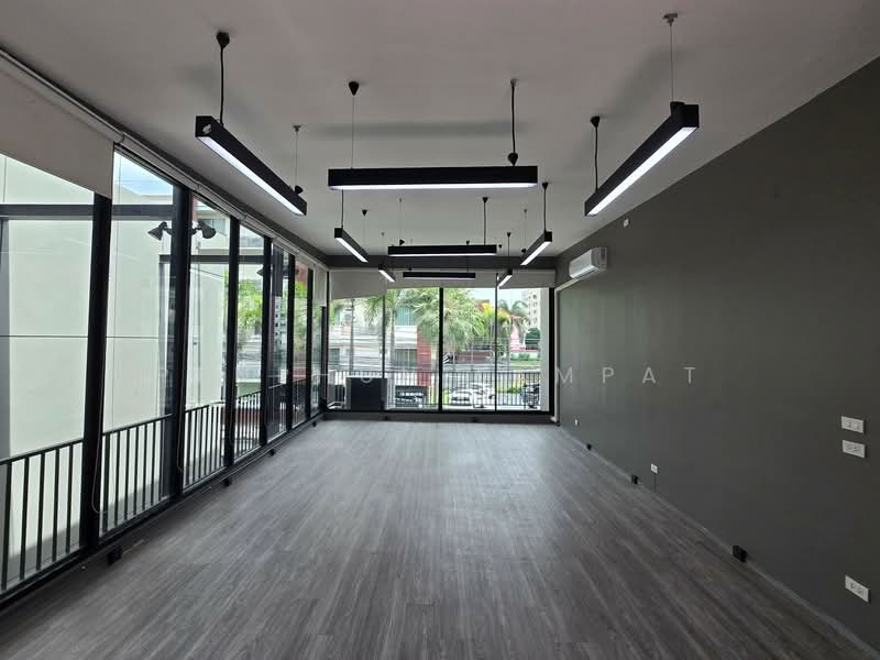 The Pantas Rachada - Rama 9, Bangkok, Soi Saha Kan Pramun, Pracha Uthit Road, Wang Thonglang, Wang Thonglang, Bangkok, 3 Bedrooms, 510 sqm, Single Detached House For Rent, by Penphun Lampat, 500202880 - DDproperty.com