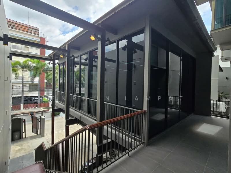 The Pantas Rachada - Rama 9, Bangkok, Soi Saha Kan Pramun, Pracha Uthit Road, Wang Thonglang, Wang Thonglang, Bangkok, 3 Bedrooms, 510 sqm, Single Detached House For Rent, by Penphun Lampat, 500202880 - DDproperty.com