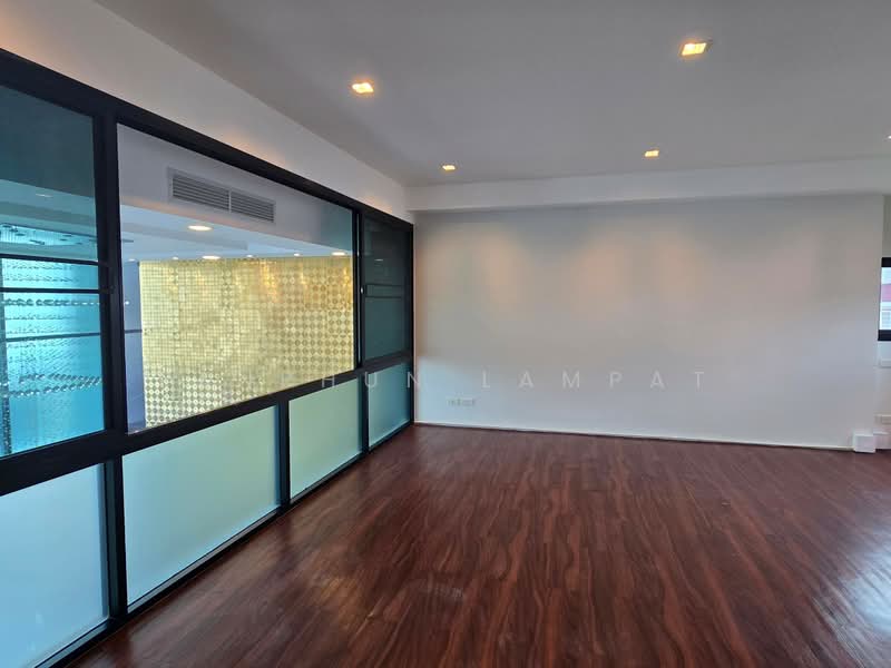 The Pantas Rachada - Rama 9, Bangkok, Soi Saha Kan Pramun, Pracha Uthit Road, Wang Thonglang, Wang Thonglang, Bangkok, 3 Bedrooms, 510 sqm, Single Detached House For Rent, by Penphun Lampat, 500202880 - DDproperty.com