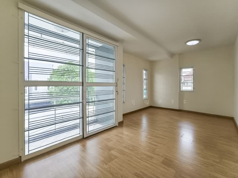 Merit Grand Donmuang : เมอริท แกรนด์ ดอนเมือง, Bangkok, เทิดราชัน, Si Khan, Don Mueang, Bangkok, 3 Bedrooms, 120 sqm, Townhouse For Sale, by กรกฤตย์ บุญสระ, 500202882 - DDproperty.com