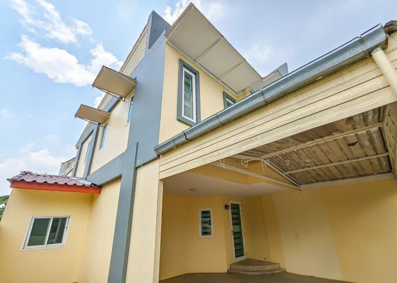 Merit Grand Donmuang : เมอริท แกรนด์ ดอนเมือง, Bangkok, เทิดราชัน, Si Khan, Don Mueang, Bangkok, 3 Bedrooms, 120 sqm, Townhouse For Sale, by กรกฤตย์ บุญสระ, 500202882 - DDproperty.com