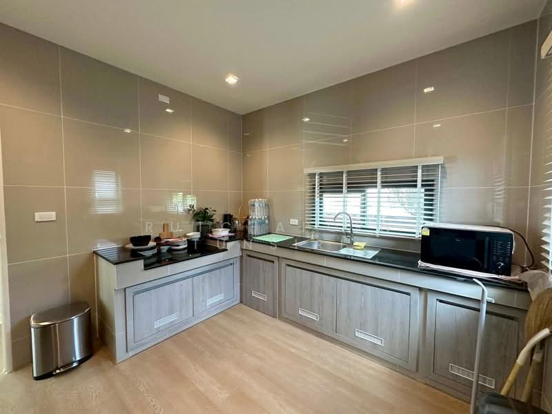 บ้านให้เช่า – ใกล้โรงเรียนต้นกล้าเพียง 5 นาที ค่าเช่า 65,000 บาท / เดือน รหัสทรัพย์ : No.5H640, Chiang Mai, San Phi Sua, Muang Chiang Mai, Chiang Mai, 4 Bedrooms, 190 sqm, Single Detached House For Rent, by Rutchaporn Tunsiri, 500202889 - DDproperty.com