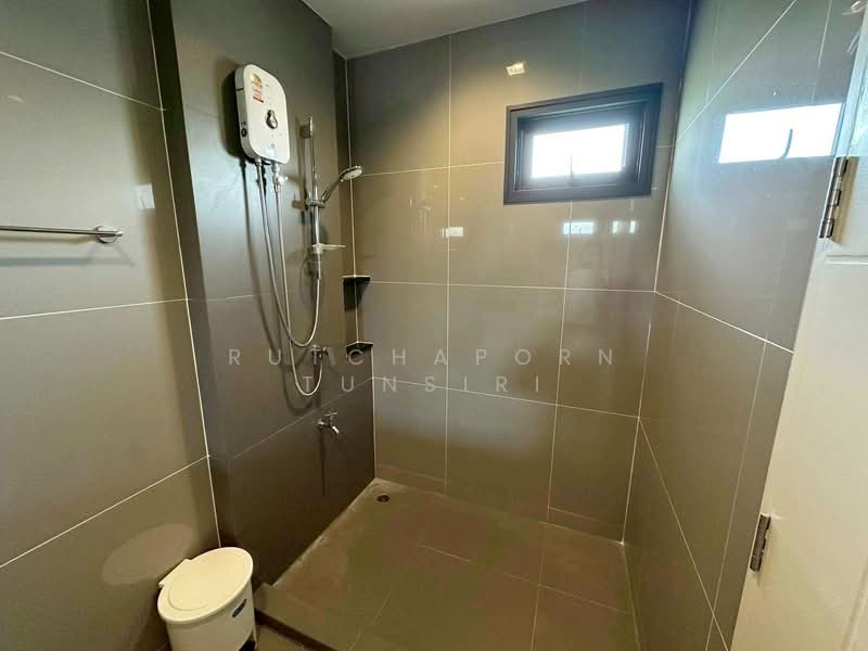 บ้านให้เช่า – ใกล้โรงเรียนต้นกล้าเพียง 5 นาที ค่าเช่า 65,000 บาท / เดือน รหัสทรัพย์ : No.5H640, Chiang Mai, San Phi Sua, Muang Chiang Mai, Chiang Mai, 4 Bedrooms, 190 sqm, Single Detached House For Rent, by Rutchaporn Tunsiri, 500202889 - DDproperty.com