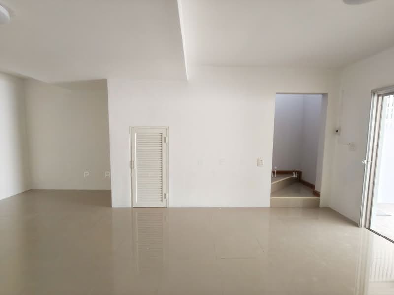 หมู่บ้านแฟมิลี่ซิตี้ทาวน์6 ชลบุรี (Family City Town6), ชลบุรี, นาป่า, เมืองชลบุรี, ชลบุรี, 120 ตร.ม., ทาวน์เฮ้าส์ ขาย, โดย The Best Property ปิ๋ม, 500202929 - DDproperty.com