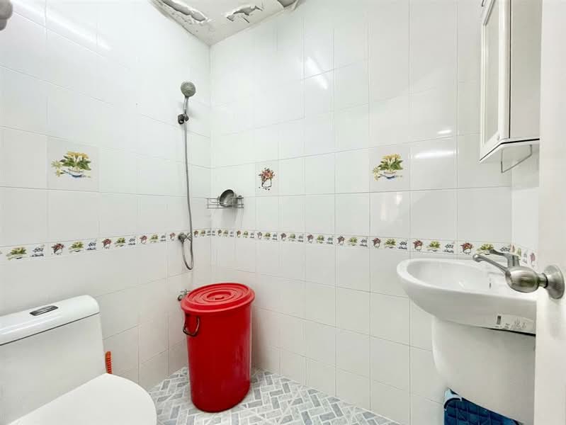 คุ้มทองวิลล่า เทพารักษ์ (Khum Thong Villa), Samut Prakan, ถนนเทพารักษ์, Thepharak, Muang Samut Prakarn, Samut Prakan, 2 Bedrooms, 115 sqm, Townhouse For Sale, by คุณ ภัทรานิษฐ์ วัฒนาจินดาวงศ์ (ไวท์), 500202932 - DDproperty.com