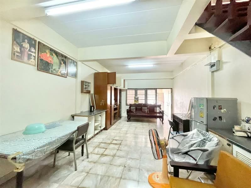 คุ้มทองวิลล่า เทพารักษ์ (Khum Thong Villa), Samut Prakan, ถนนเทพารักษ์, Thepharak, Muang Samut Prakarn, Samut Prakan, 2 Bedrooms, 115 sqm, Townhouse For Sale, by คุณ ภัทรานิษฐ์ วัฒนาจินดาวงศ์ (ไวท์), 500202932 - DDproperty.com