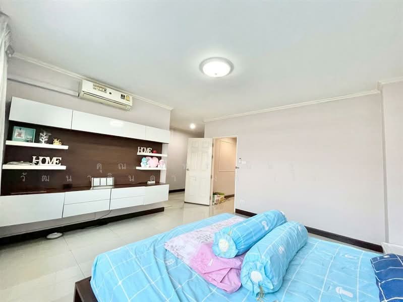 อาคารพาณิชย์ 4 ชั้น 32 ตร.ว. อาคารพาณิชย์ ใกล้รถไฟฟ้าสายสีส้ม ซอยมิสทีน ติดถนนราษฎร์พัฒนา, Bangkok, ติดถนนราษฎร์พัฒนา, Saphan Sung, Saphan Sung, Bangkok, , 400 sqm, Shophouse For Sale, by คุณ ภัทรานิษฐ์ วัฒนาจินดาวงศ์ (ไวท์), 500202953 - DDproperty.com