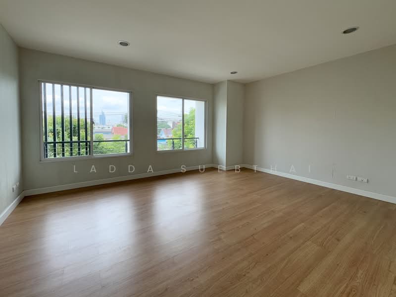 Baan Klang Muang Rama 3-Rat Burana : ทาวน์โฮม บ้านกลางเมือง พระราม 3-ราษฎร์บูรณะ, กรุงเทพ, ถนนราษฏร์บูรณะ ซอย 44, ราษฎร์บูรณะ, ราษฎร์บูรณะ, กรุงเทพ, 152 ตร.ม., บ้านเดี่ยว ขาย, โดย Ladda Suebthai, 500202954 - DDproperty.com