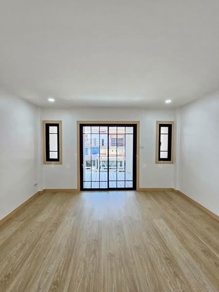 Sweet Home Park Bangbuathong, Nonthaburi, Bang Bua Thong, Bang Bua Thong, Nonthaburi, 3 Bedrooms, 102 sqm, Townhouse For Sale, by วัลลภา จันทร์ชิรัตน์, 500202962 - DDproperty.com