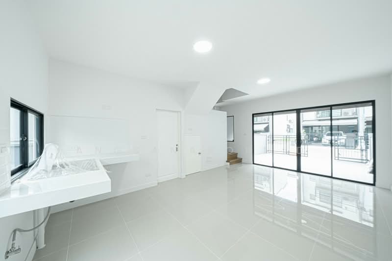 Baan Klang Muang Ramintra-Watcharapol, Bangkok, Chalong Rat Expressway, O-Ngoen, Sai Mai, Bangkok, 3 Bedrooms, 145 sqm, Townhouse For Sale, by Angsanaporn D, 500202967 - DDproperty.com