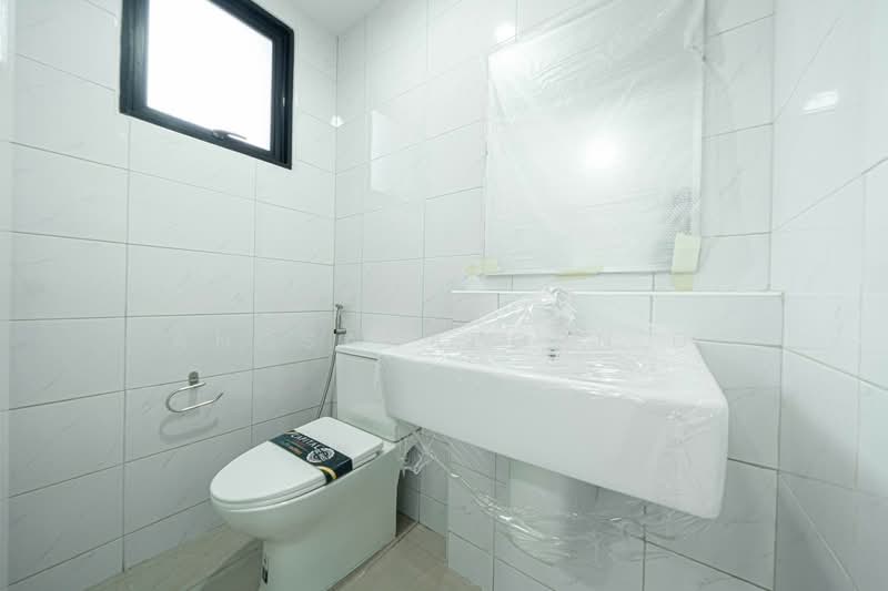 Baan Klang Muang Ramintra-Watcharapol, Bangkok, Chalong Rat Expressway, O-Ngoen, Sai Mai, Bangkok, 3 Bedrooms, 145 sqm, Townhouse For Sale, by Angsanaporn D, 500202967 - DDproperty.com