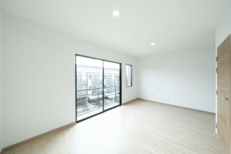 Baan Klang Muang Ramintra-Watcharapol, Bangkok, Chalong Rat Expressway, O-Ngoen, Sai Mai, Bangkok, 3 Bedrooms, 145 sqm, Townhouse For Sale, by Angsanaporn D, 500202967 - DDproperty.com