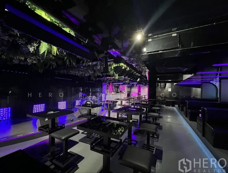 ให้เช่า - For rent Retail Space 350 sqm in Khlong Tan Nuea Watthana BTS Thonglor Bangkok BRE21682, กรุงเทพ