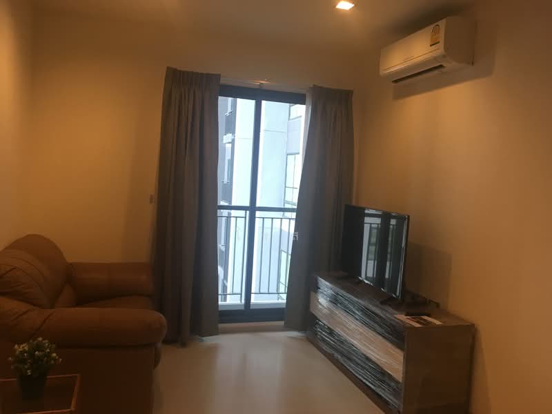 Rhythm Sukhumvit 36-38, Bangkok, 55 Soi Sukhumvit 36, Sukhumvit Road, Phra Kanong, Khlong Toei, Bangkok, 1 Bedroom, 33 sqm, Condo For Rent, by โรส, 500203009 - DDproperty.com