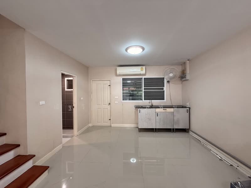 Baan Klang Muang S-Sense Onnuch-Wongwan : บ้านกลางเมือง เอสเซ้นส์ อ่อนนุช – วงแหวน, กรุงเทพ, ถนนลาดกระบัง, ลาดกระบัง, ลาดกระบัง, กรุงเทพ, 128 ตร.ม., ทาวน์เฮ้าส์ ขาย, โดย ณัฐวิชย์ จุลพันธ์, 500203034 - DDproperty.com