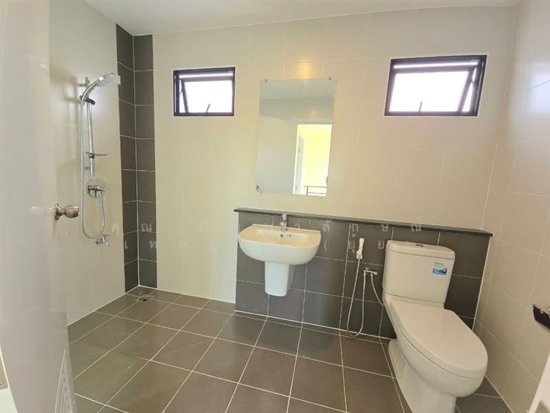 The Plant Rangsit Klong 4-Wongwaen, Pathum Thani, 53-1 Rangsit-Nakhon Nayok Road, Khlong Si, Khlong Luang, Pathum Thani, 2 Bedrooms, 200 sqm, Semi-Detached House (Twin House) For Sale, by คุณ ภิญญาลักษณ์ เทพบุตร (ยุ้ย), 500203048 - DDproperty.com