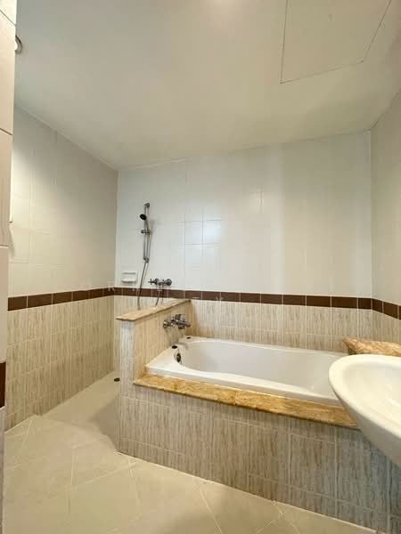 Plus City Park Sukhumvit 101/1, Bangkok, 6 Soi Wachiratham Sathit 31, Bang Chak, Phra Khanong, Bangkok, 3 Bedrooms, 240 sqm, Townhouse For Rent, by CorrectProperty, 500203054 - DDproperty.com