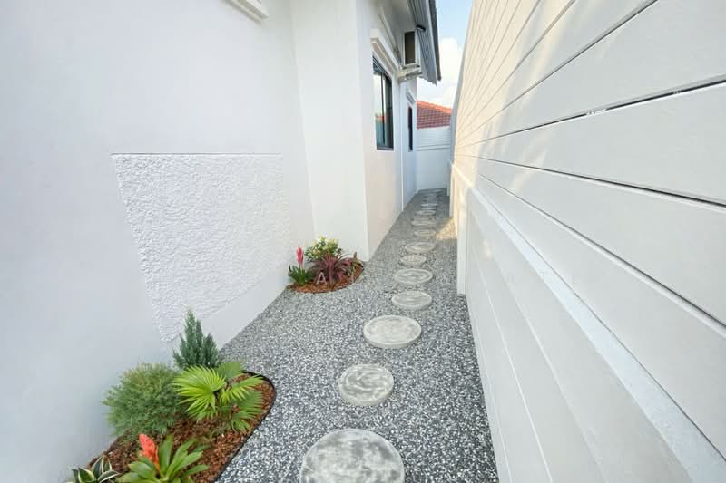 For Sale 3 Bedroom House in East Pattaya Khao Noi, Chon Buri (Pattaya), Bang Lamung, Bang Lamung (Pattaya), Chon Buri (Pattaya), 3 Bedrooms, 252 sqm, Single Detached House For Sale, by PLC real estate, 500203114 - DDproperty.com