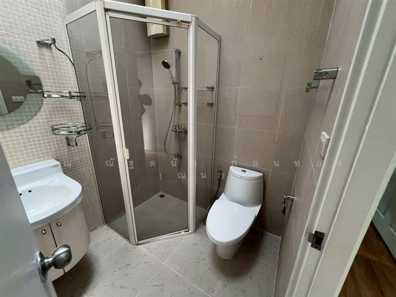 ไพรเวท วิลล่า (Private Villa) ซอยนวมินทร์135, Bangkok, ถนนนวมินทร์, Khlong Kum, Bueng Kum, Bangkok, 4 Bedrooms, 160 sqm, Townhouse For Sale, by คุณ ณัฐดนัย ก้อนทอง (ณน), 500203127 - DDproperty.com