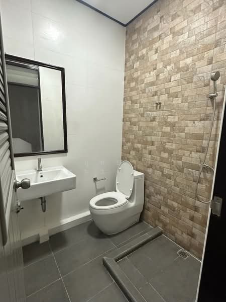 ทำเลซ.รัชดา 36(เสือใหญ่) ให้เช่าทาวน์เฮ้าส์ 2 ชั้น บ้านพร้อมอยู่ ทำเลดี, กรุงเทพ, รัชดาภิเษก, จันทรเกษม, จตุจักร, กรุงเทพ, 150 ตร.ม., ทาวน์เฮ้าส์ ให้เช่า, โดย บุษบา รัตนวงษ์ชัย, 500203156 - DDproperty.com