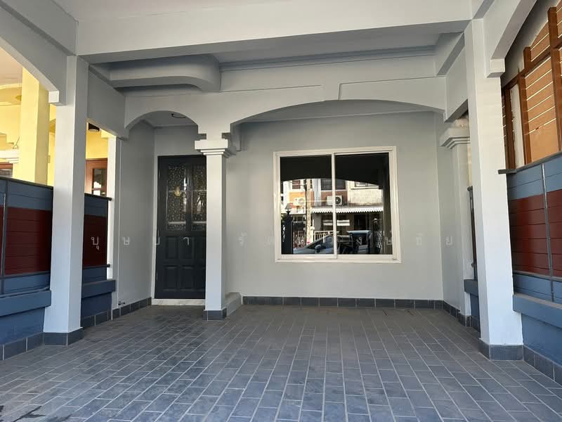 ทำเลซ.รัชดา 36(เสือใหญ่) ให้เช่าทาวน์เฮ้าส์ 2 ชั้น บ้านพร้อมอยู่ ทำเลดี, Bangkok, รัชดาภิเษก, Chan Kasem, Chatuchak, Bangkok, 2 Bedrooms, 150 sqm, Townhouse For Rent, by บุษบา รัตนวงษ์ชัย, 500203156 - DDproperty.com