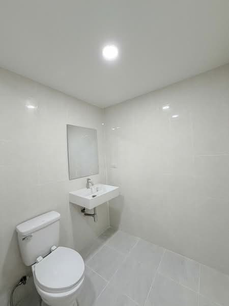 For Sale Corner Townhouse 2 Bedroom in East Pattaya Khao Noi, Chon Buri (Pattaya), Bang Lamung, Bang Lamung (Pattaya), Chon Buri (Pattaya), 2 Bedrooms, 96 sqm, Townhouse For Sale, by PLC real estate, 500203160 - DDproperty.com