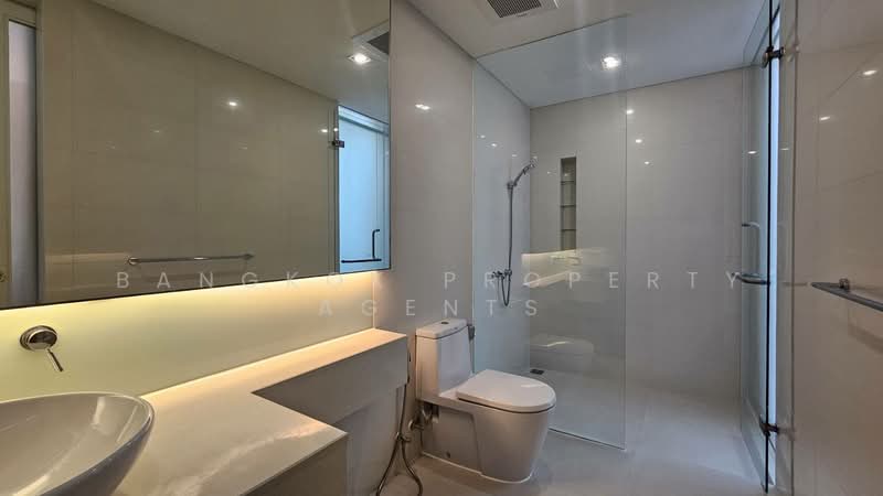 Domus 18, Bangkok, Soi Sukhumvit 18, Khlong Toei, Khlong Toei, Bangkok, 3 Bedrooms, 250 sqm, Condo For Rent, by BANGKOK PROPERTY AGENTS, 500203163 - DDproperty.com
