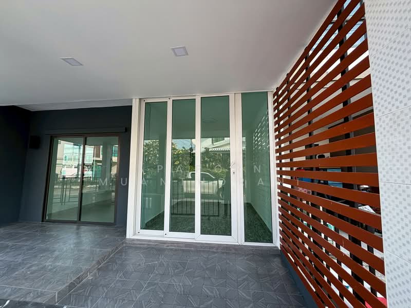 ขายบ้านทาว์โฮมหมู่บ้านพฤกษา83 หลังมุม ต่อเติมหน้าบ้านหลังบ้านแล้ว ติดเซ็นทรัลศาลายา, Nakhon Pathom, Bang Toei, Sam Phran, Nakhon Pathom, 3 Bedrooms, 195 sqm, Townhouse For Sale, by Apaporn Muanthorani, 500203180 - DDproperty.com