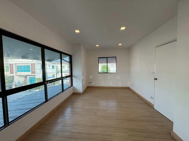 ขายบ้านทาว์โฮมหมู่บ้านพฤกษา83 หลังมุม ต่อเติมหน้าบ้านหลังบ้านแล้ว ติดเซ็นทรัลศาลายา, Nakhon Pathom, Bang Toei, Sam Phran, Nakhon Pathom, 3 Bedrooms, 195 sqm, Townhouse For Sale, by Apaporn Muanthorani, 500203180 - DDproperty.com