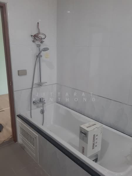 Panu Soi Atsawa Phichet 17 Talingchan, Bangkok, Borommaratchachonnani Road, Bang Ra Mat, Taling Chan, Bangkok, 4 Bedrooms, 360 sqm, Single Detached House For Sale, by Jittarat Kunthong, 500203187 - DDproperty.com