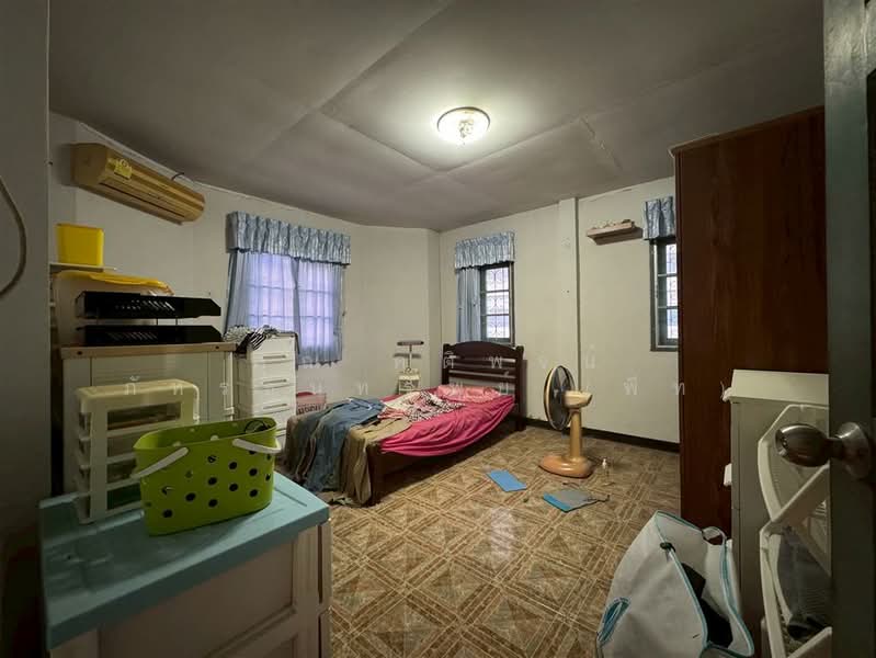 บ้านเดี่ยว 2 ชั้น 40 ตร.ว. บ้านแฝด ซอยสรงประภา24 ซอยสันติสุข, Bangkok, Si Khan, Don Mueang, Bangkok, 3 Bedrooms, 160 sqm, Single Detached House For Sale, by คุณ คติพจน์ ภัทรธนทรัพย์ (พีท), 500203198 - DDproperty.com