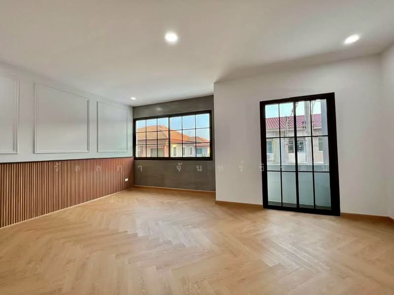 The Trust Town Wongwaen – Lam Luk Ka, Pathum Thani, Soi Bueng Kham Proi, Bung Kham Proi, Lam Luk Ka, Pathum Thani, 3 Bedrooms, 120 sqm, Townhouse For Sale, by วัลลภา จันทร์ชิรัตน์, 500203228 - DDproperty.com
