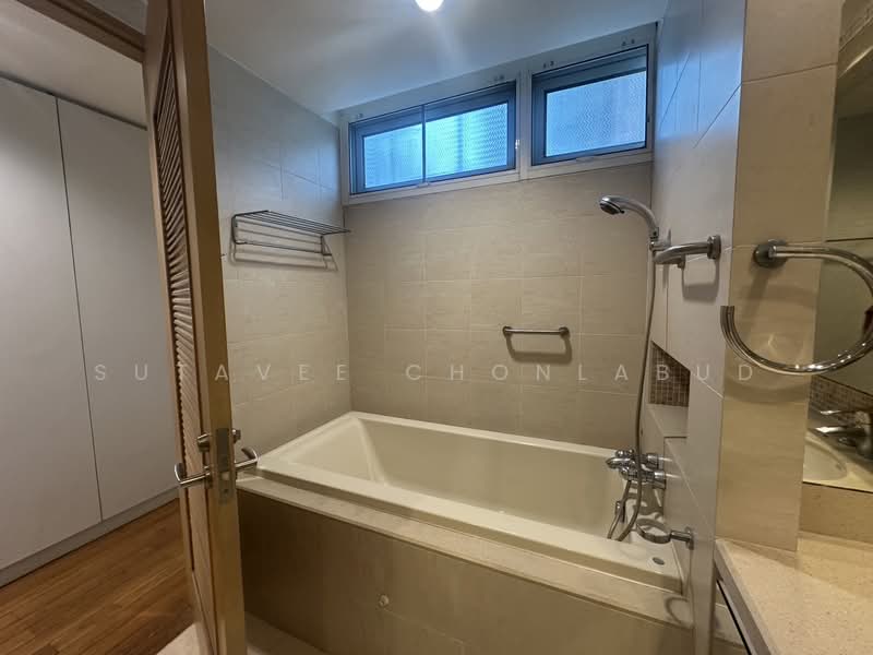 The Royal Saladaeng, Bangkok, 79 Saladaeng Road, Silom, Bang Rak, Bangkok, 3 Bedrooms, 155 sqm, Condo For Rent, by Sutavee Chonlabud, 500203242 - DDproperty.com