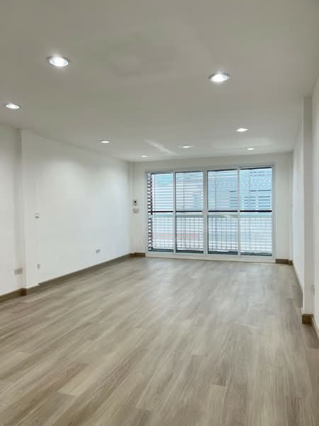 อาคารพาณิชย์ ซอยสุขุมวิท 95, Bangkok, Hua Mak, Bang Kapi, Bangkok, , 156 sqm, Shophouse For Rent, by CorrectProperty, 500203252 - DDproperty.com