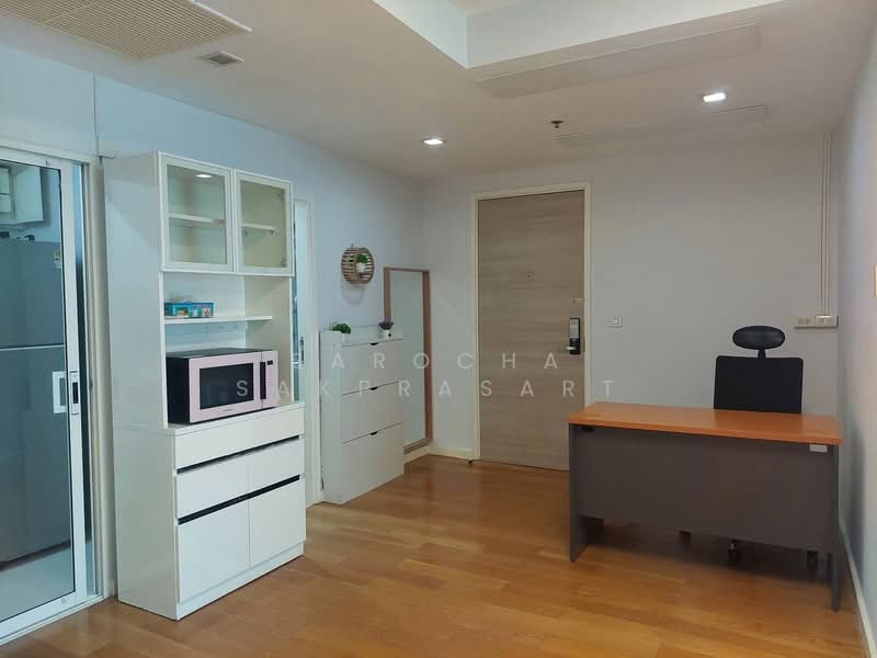 Condolette Ize Ratchathewi, Bangkok, Phetchaburi Road, Thanon Phetchaburi, Ratchathewi, Bangkok, 2 Bedrooms, 65 sqm, Condo For Rent, by Sarocha Sakprasart, 500203264 - DDproperty.com