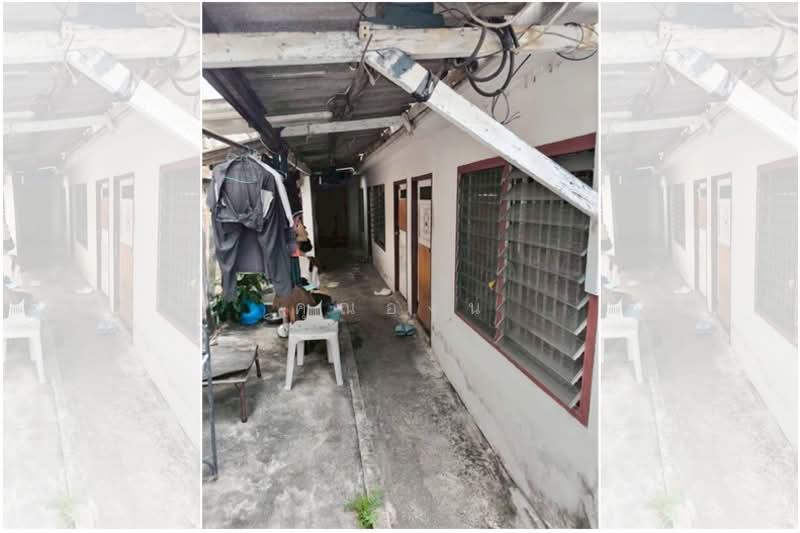 For Sale - ขายบ้าน 2 ชั้น ซอยลาดพร้าว 63 แยก 2 ถนนลาดพร้าว ใกล้รถไฟฟ้าสายสีเหลือง, Bangkok